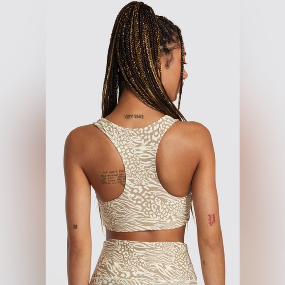 VA ESSENTIAL SPORTS BRA ZEETAH - Picture 2 of 6